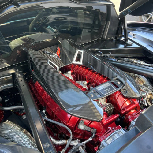 20-24+ C8 Corvette Z06 Engine Cover in Carbon Fiber
