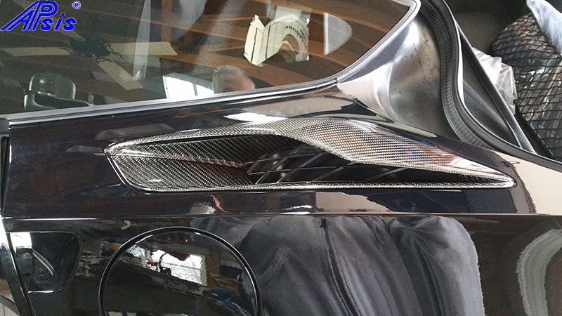 C7 Z06 Corvette 15-19 Laminated Carbon Fiber Rear Side Air Vent Upper