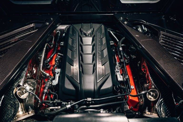 C8 Corvette LT2 Engine Cover (Black)