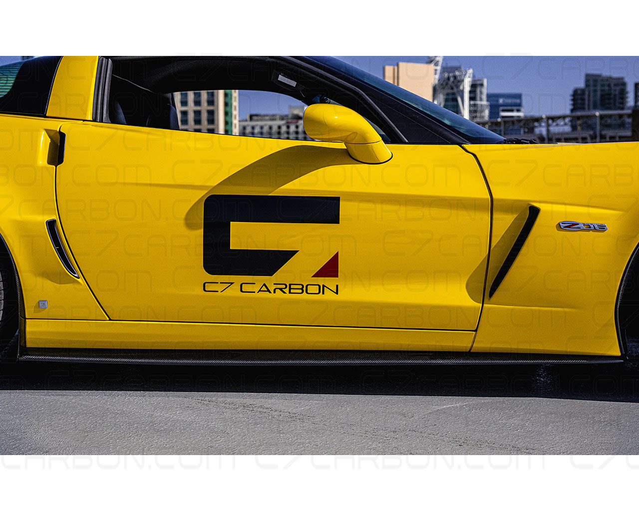 C6 Corvette ZR1 Style Side Skirt, Set with Mudflaps, in Gloss Black